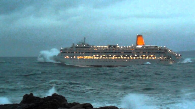 Hoy: Trasatl&aacute;ntico en Coru&ntilde;a sorprende con su majestuosidad