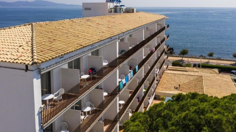 Los Mejores Hoteles en L’Escala: Una Gu&iacute;a de Alojamiento