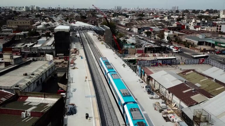 La estaci&oacute;n de tren de Pompeya: Historia y Servicios