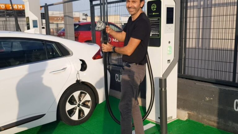 Gu&iacute;a para viajar de Barcelona a C&aacute;diz