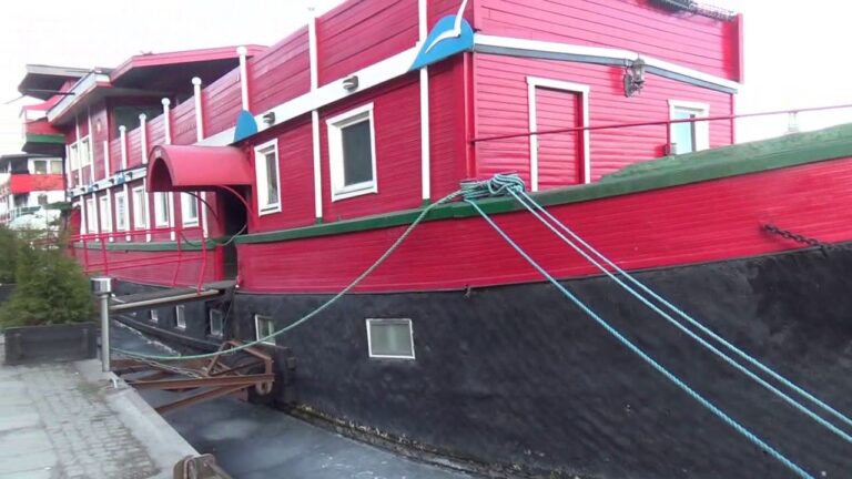 Descubre el Hotel Barco en Estocolmo: Una Experiencia Única