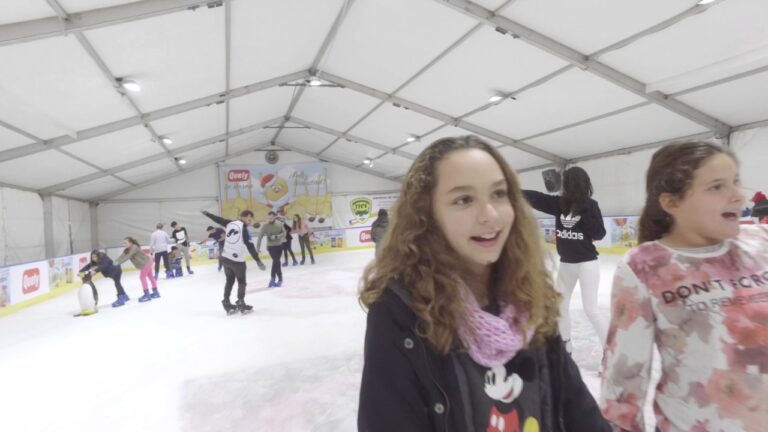 Descubre la Pista de Hielo en Mallorca: Diversión y Aventura